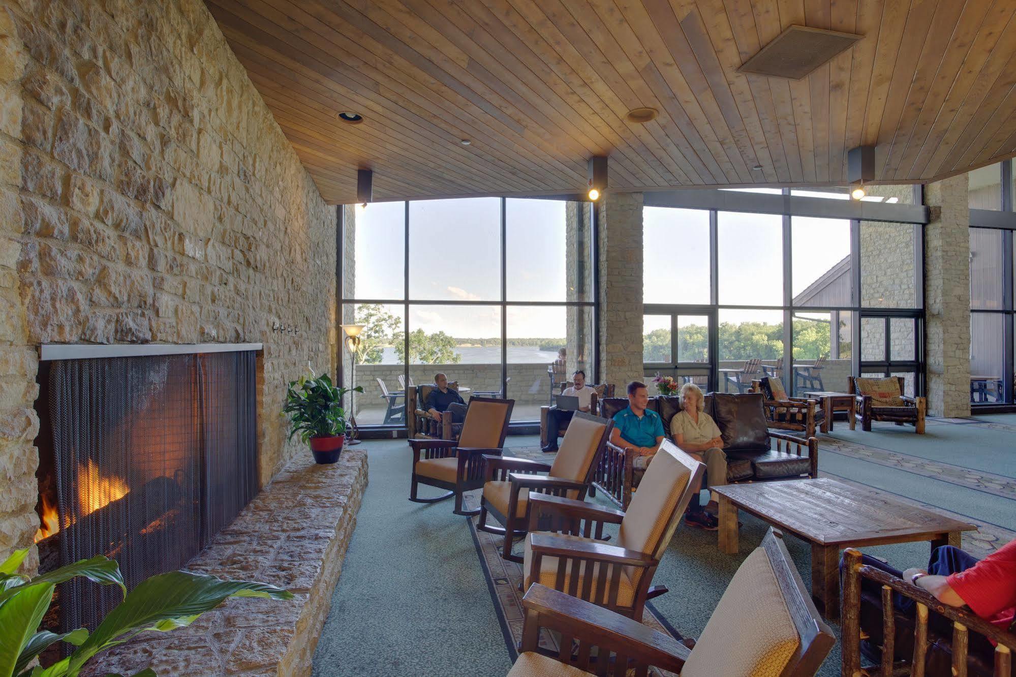 Deer Creek State Park Lodge And Conference Center Crownover Mill Extérieur photo